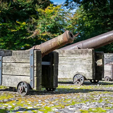 Дом отдыха No.14 *