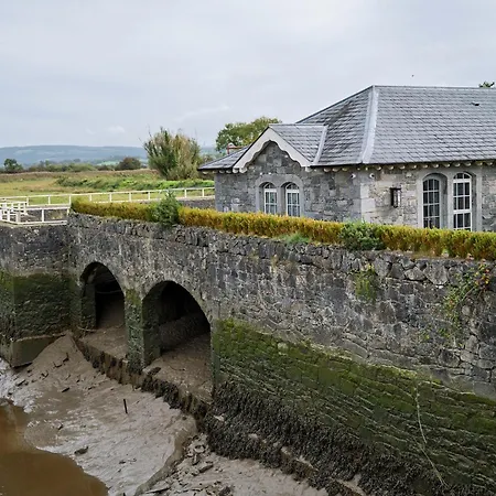 No.14 Bunratty